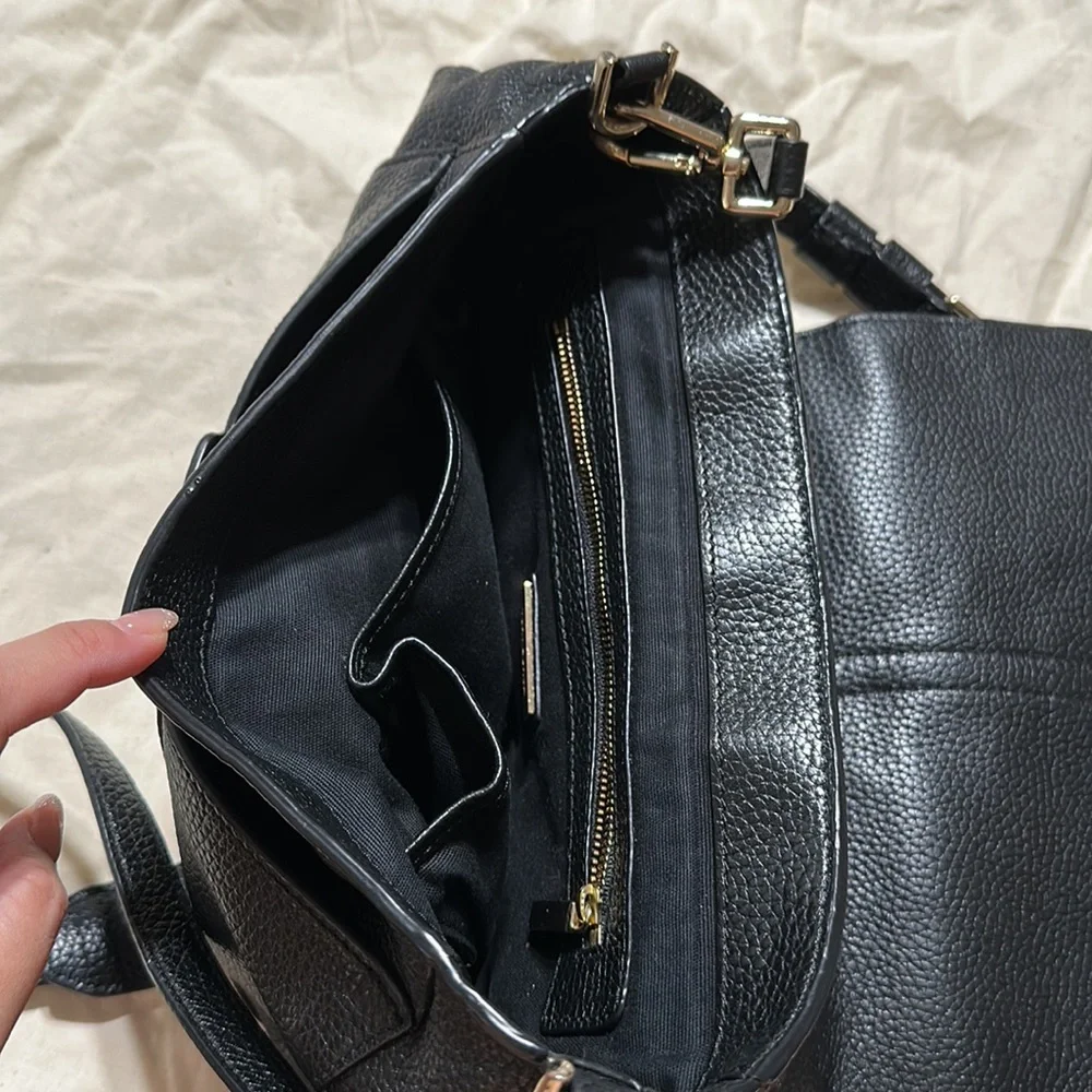 Tory Burch Crossbody - Picture 4 of 10